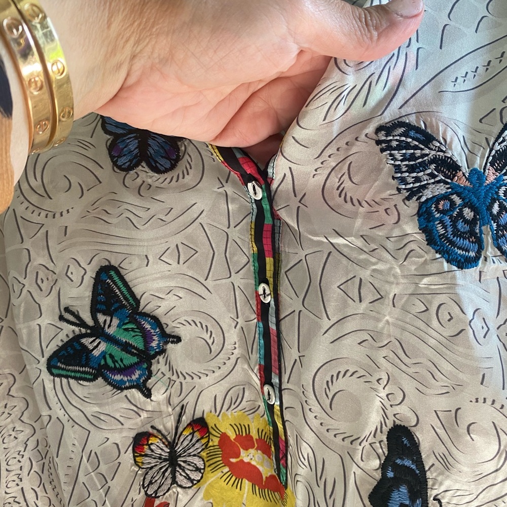 Got 2 different sizes. Wore this once. As new! - Picture 9 of 10